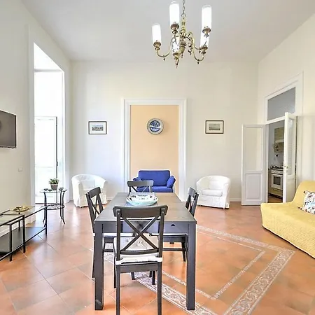 Apartament Miano Sleeps 4 Air Con Wifi