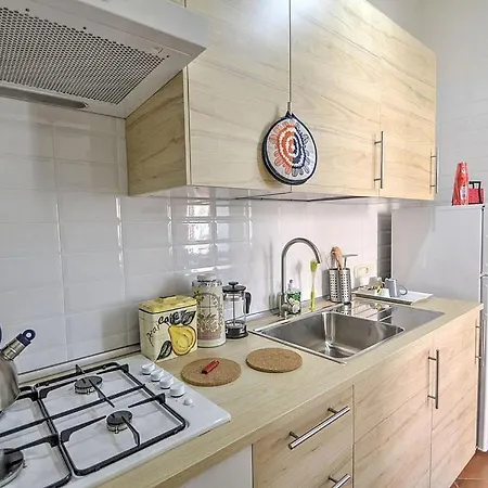 Apartament Miano Sleeps 4 Air Con Wifi Neapol